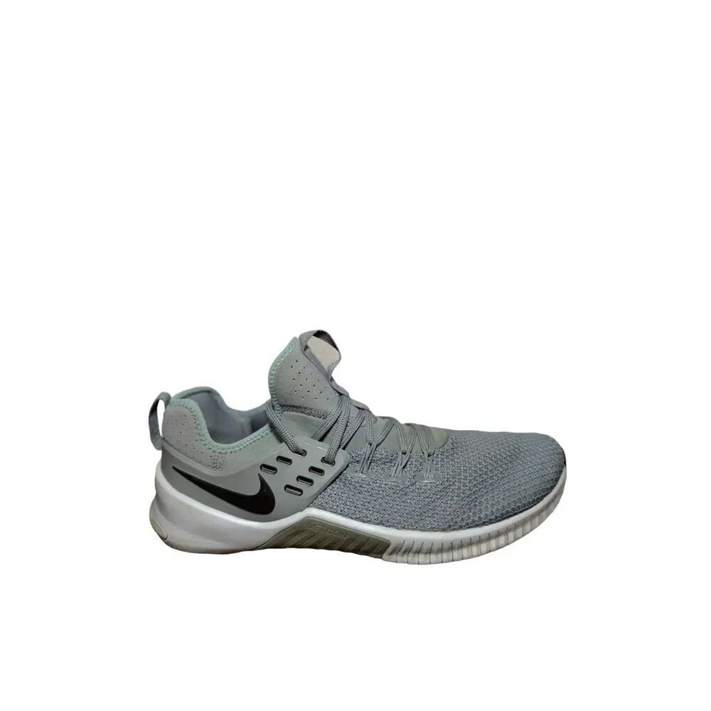 Nike Men’s Metcon Grey Training Sneaker - Lightweight Comfort size 10.5